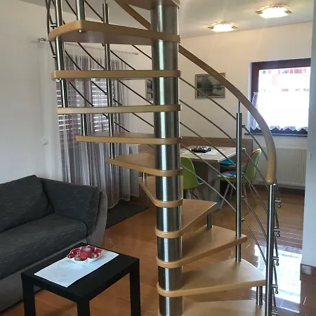 Apartma Kiki 보히니